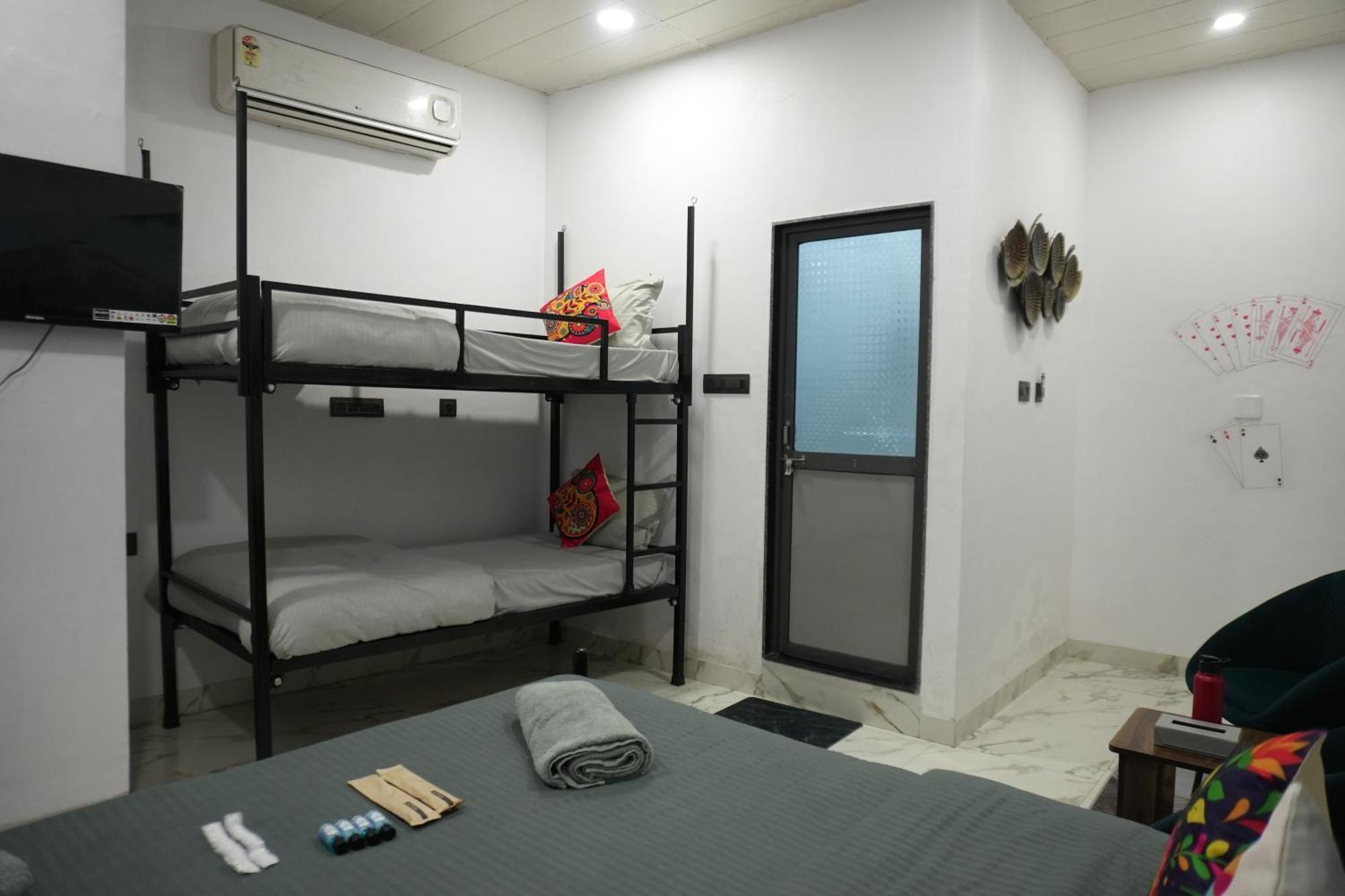 Funky Backpackers Hotel Udaipur Eksteriør billede