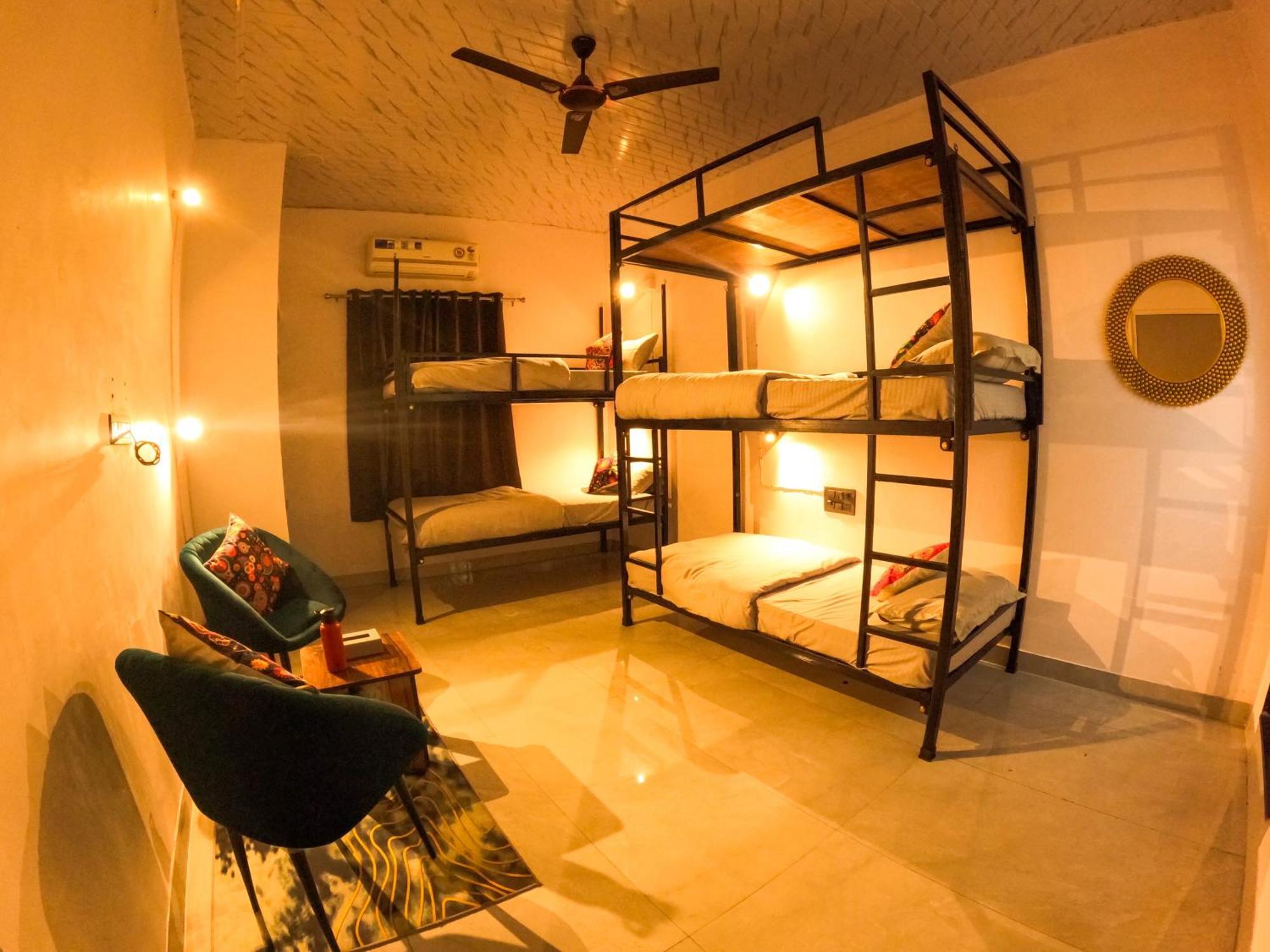Funky Backpackers Hotel Udaipur Eksteriør billede