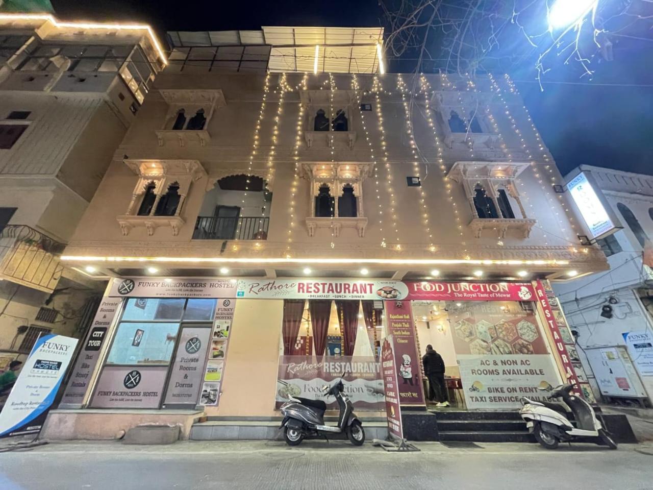 Funky Backpackers Hotel Udaipur Eksteriør billede